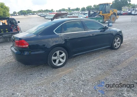 2013 Volkswagen Passat 2.5L Se from USA, damaged, VIN 1VWBP7A31DC117383